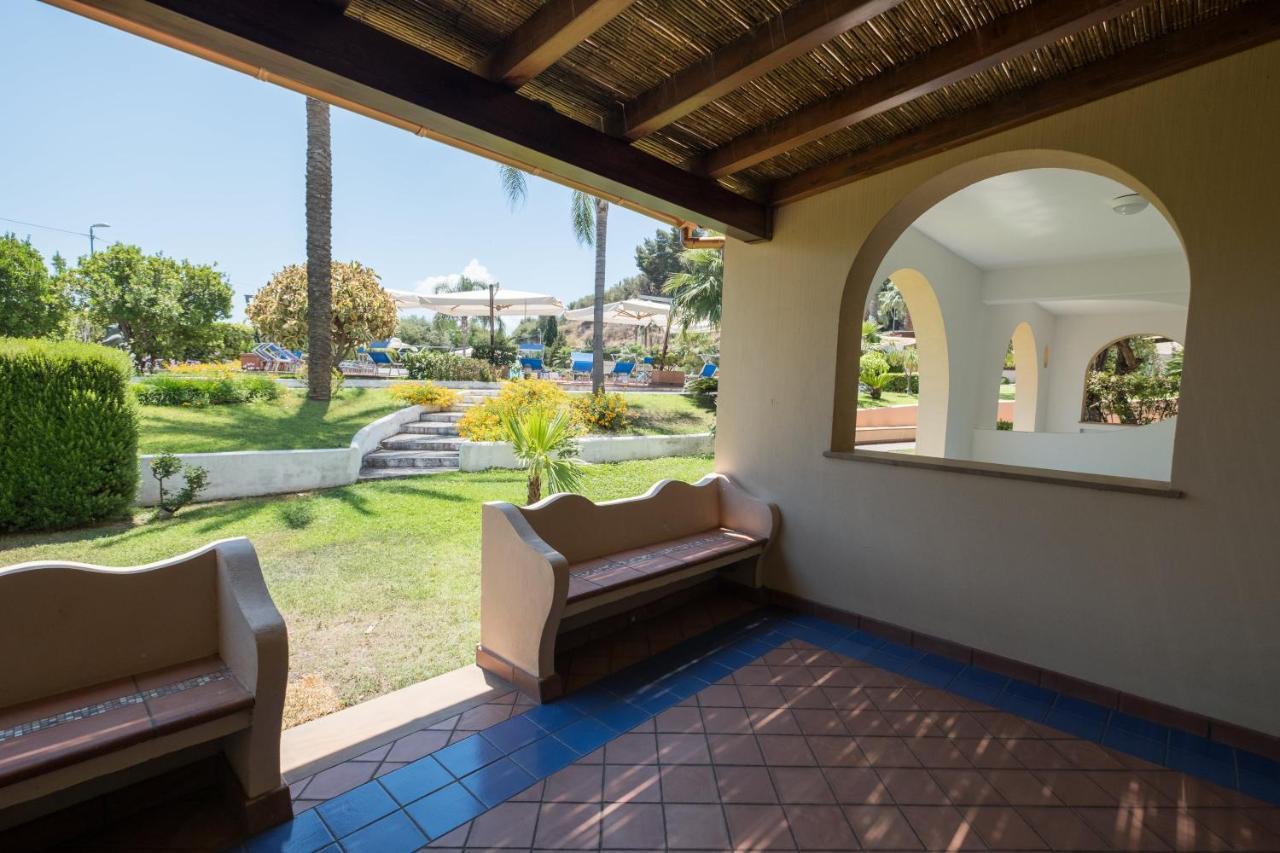 Hotel Aktea Lipari  Luaran gambar
