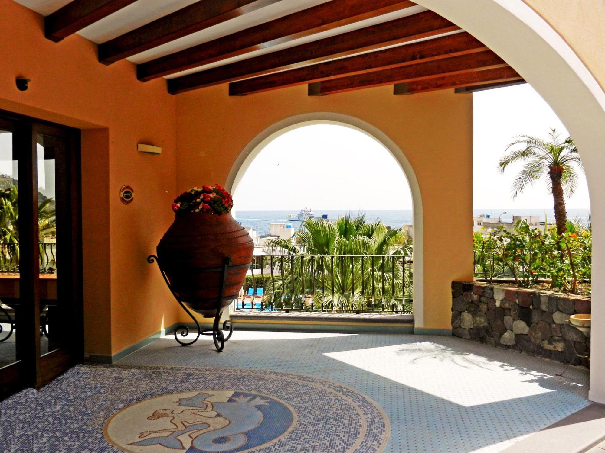 Hotel Aktea Lipari  Luaran gambar