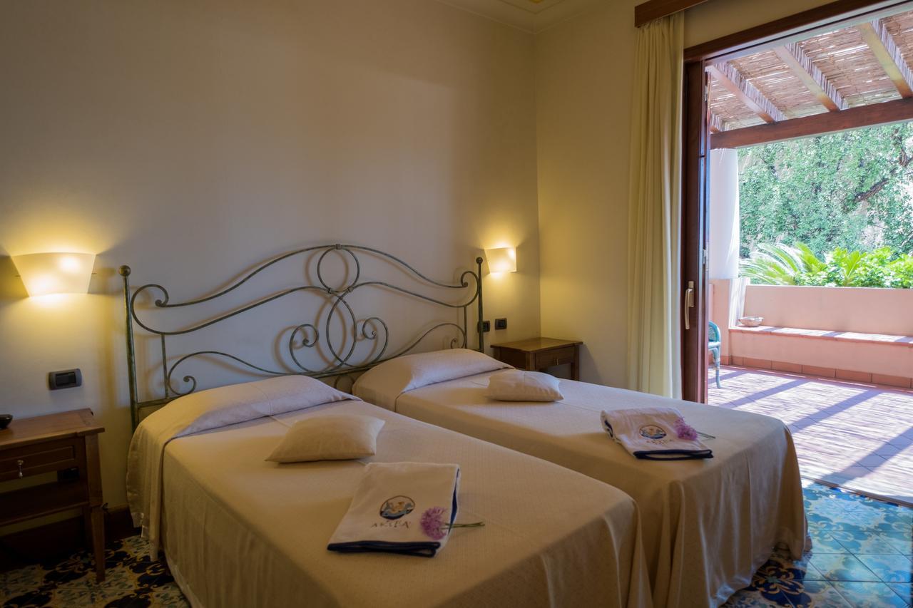 Hotel Aktea Lipari  Luaran gambar